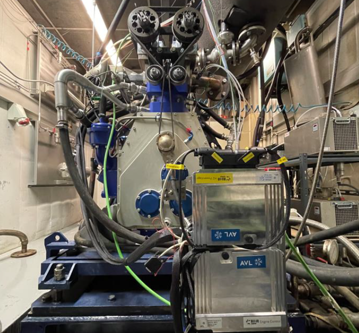 Single-cylinder engine test benches