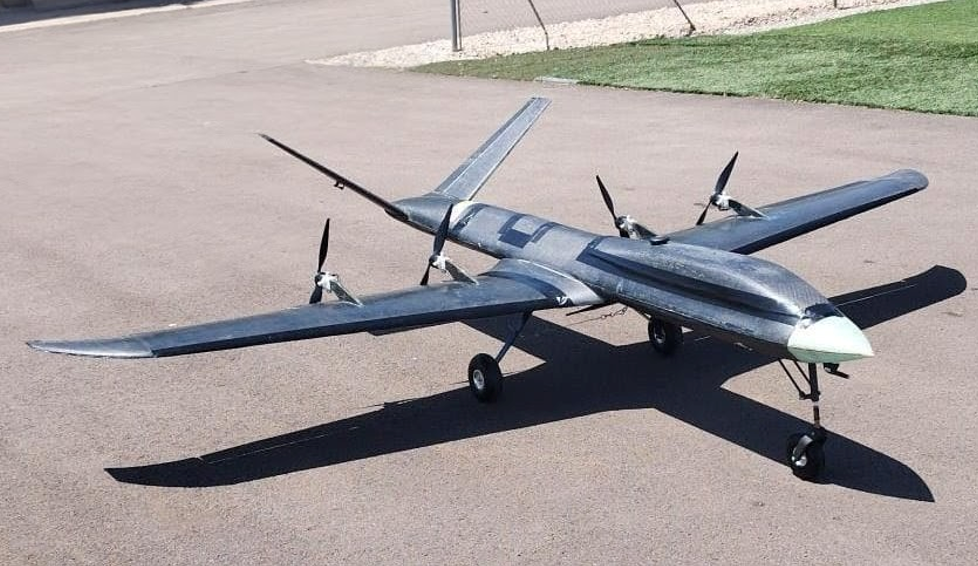 Aircraft with distributed electric propulsion powered by a hydrogen fuel cell after performing flight tests